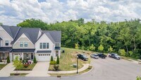 Building Photo - Canterbury Townhome