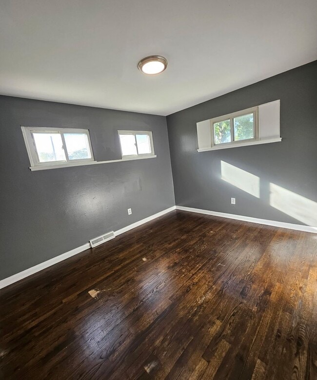 Building Photo - Beautiful Mission Duplex — Hardwood Floors...