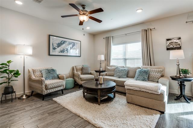 Building Photo - 2760 Starburst Dr