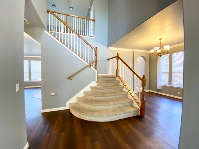 Building Photo - 20412 Farm Pond Ln