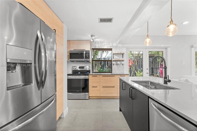 Building Photo - 3145 Virginia St