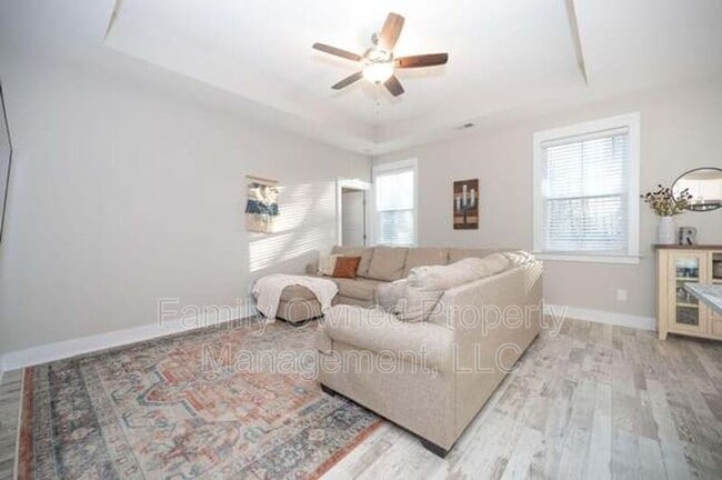 Building Photo - 225 Whirlaway Dr