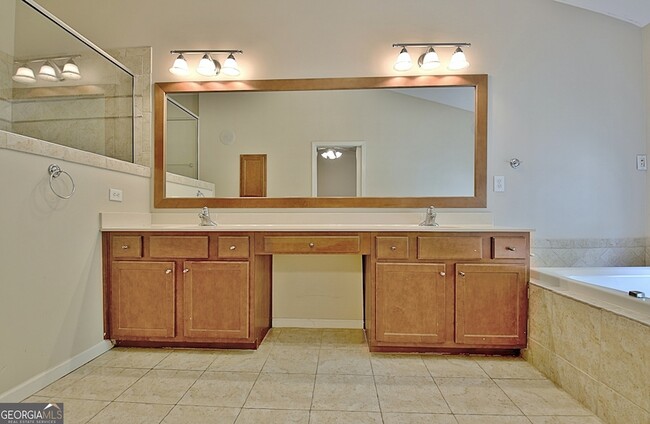 Building Photo - 22 Star Spangled Ln