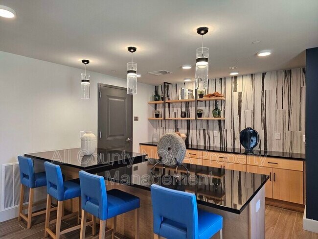 Building Photo - 3927 Fair Ridge Dr