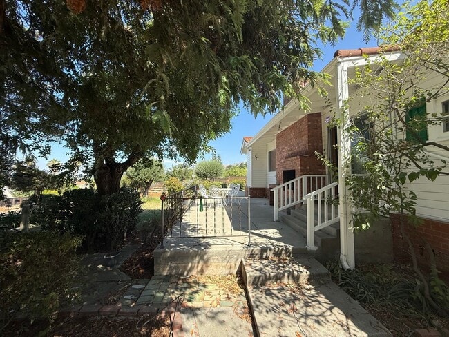 Building Photo - 3 Bedroom Home in San Jose