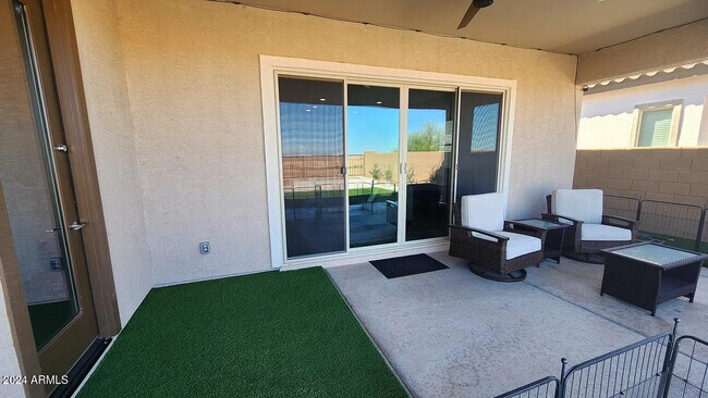 Building Photo - 2874 E Magdalena Dr