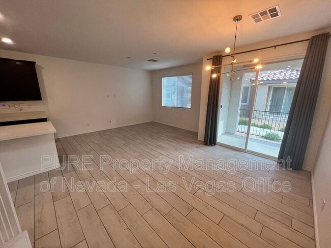 Building Photo - 7366 N Decatur Blvd