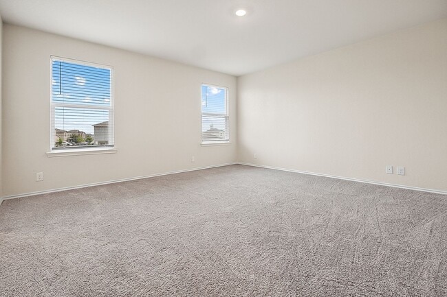 Building Photo - 4 Bedroom/3 Bath Redbird Ranch Subdivision
