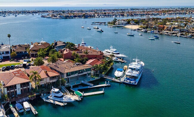 Building Photo - 45 Linda Isle