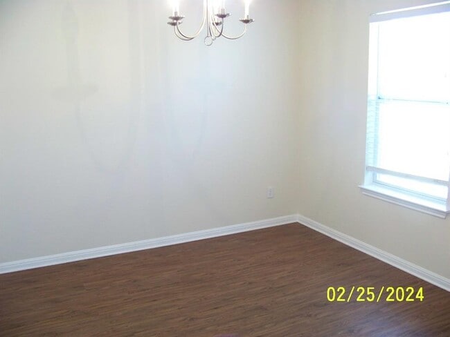 Building Photo - 440 Blackman Tr