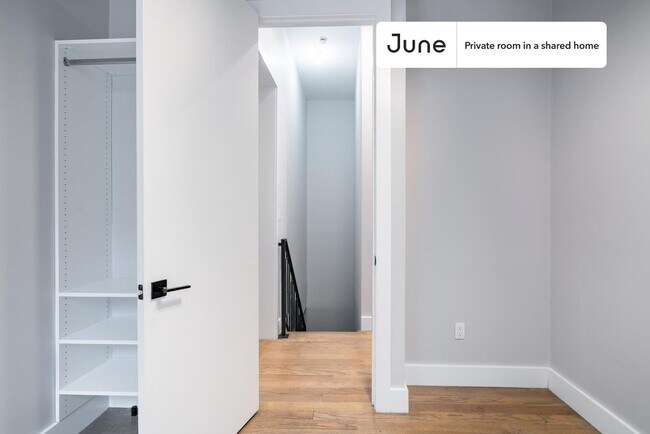 Building Photo - Room in Shared 6 bed/6.5 bath home