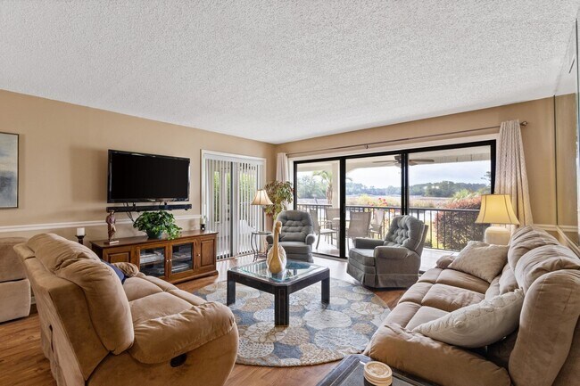 Building Photo - 4440 Nassau Ct