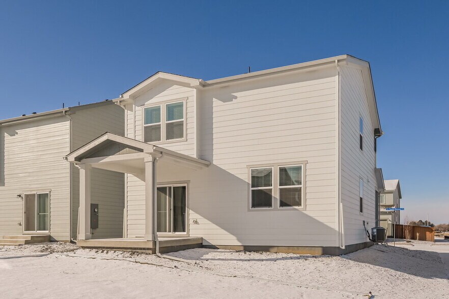 Building Photo - 2146 Flower Blossom Ave