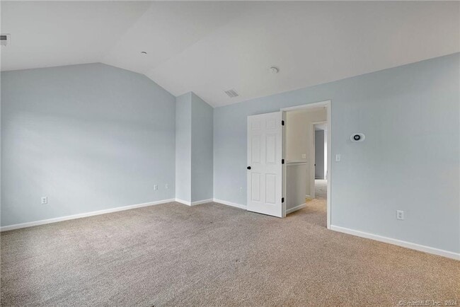 Building Photo - 6 Rhodora Terrace