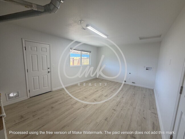 Building Photo - 2 Bedroom Duplex with amazing views in Gardnerville Ranchos