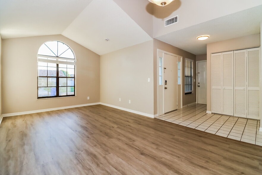 Building Photo - 5303 MacBeth Ct