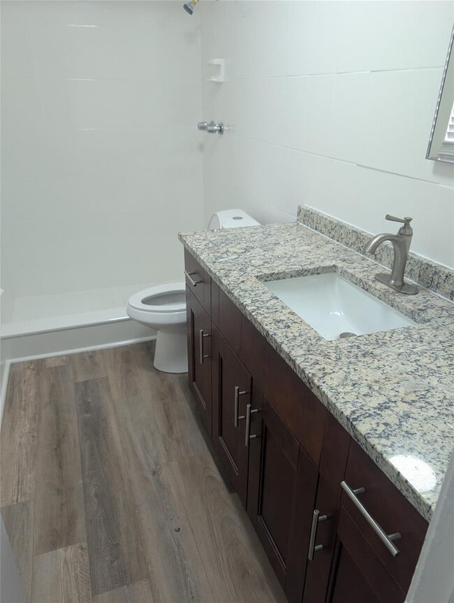 Building Photo - 5820 NW 17th Pl