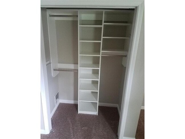 Building Photo - 3192 Osborne Rd NE