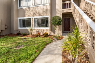 Building Photo - 5838 Peregrine Ave