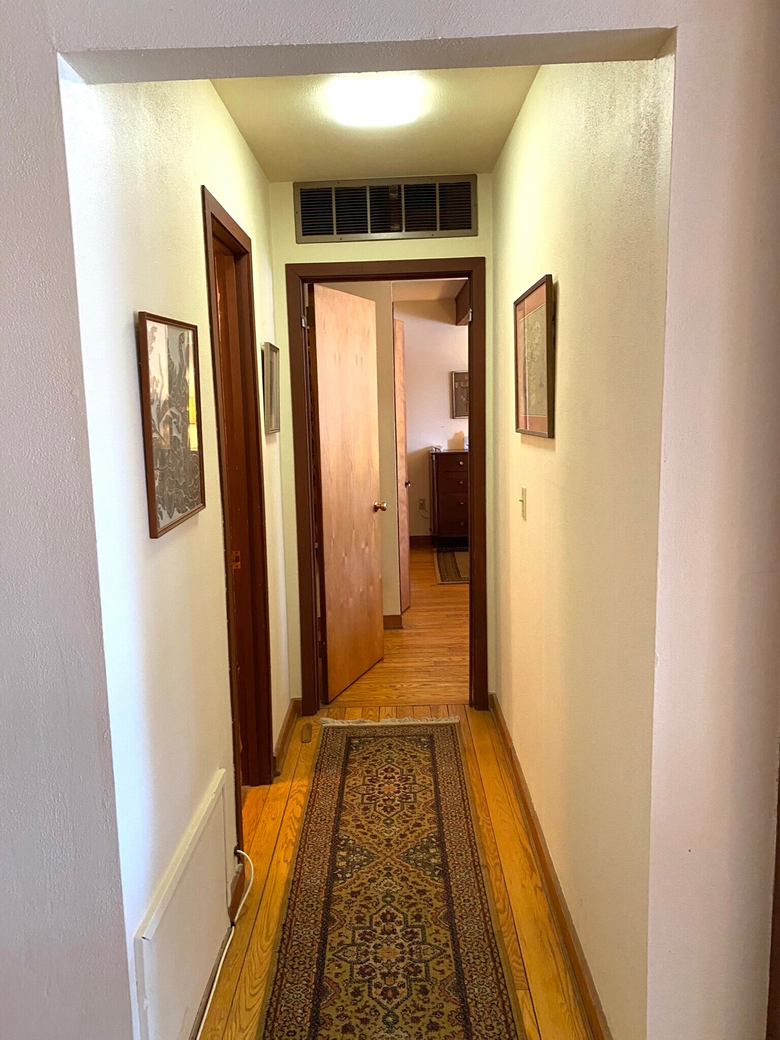 Hall to bedroom - 206 Hanshaw Rd