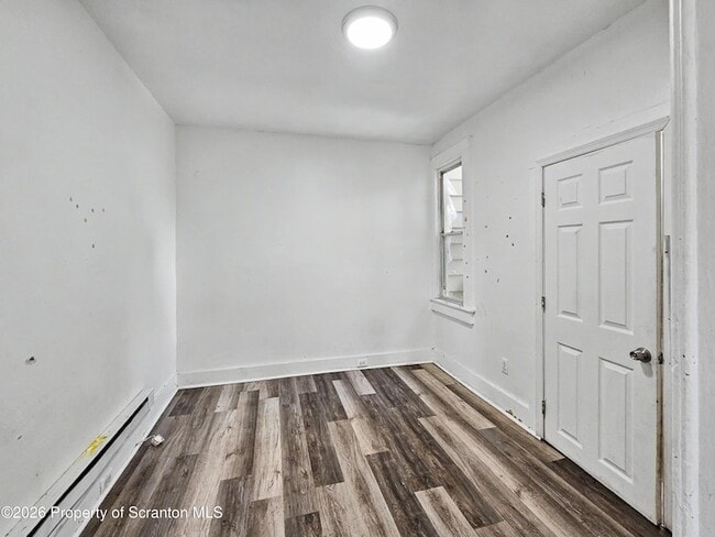 Building Photo - 602 Prospect Ave