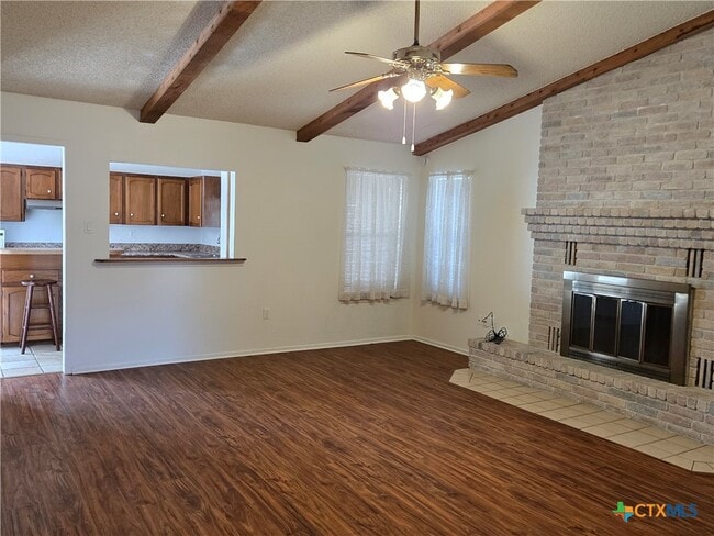 Building Photo - 248 Hilltop Dr