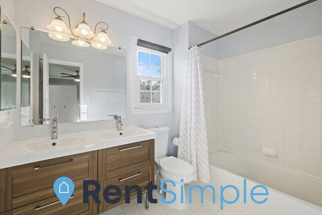 Building Photo - 3920 Bokel Dr