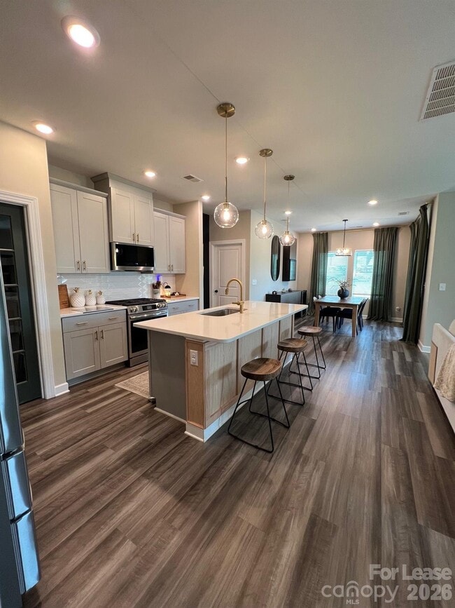 Building Photo - 8921 Pennegrove Cir