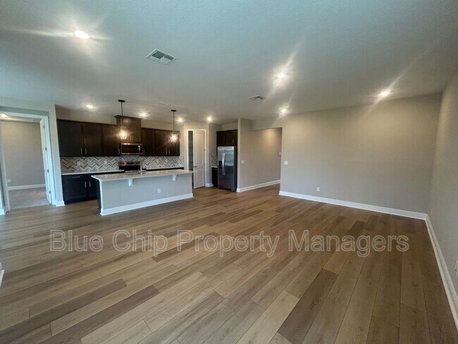 Building Photo - 1125 British Cir