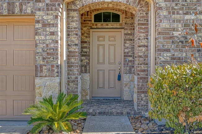 Building Photo - 8402 Coral Cove Pass Ln