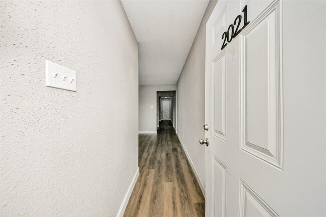 Building Photo - 781 Country Pl Dr
