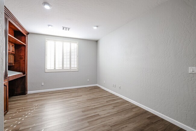 Building Photo - COMING SOON!! INCREDIBLE 5-BEDROOM 3 BATH, ALMOST 4000 SFT IN CORE CHANDLER