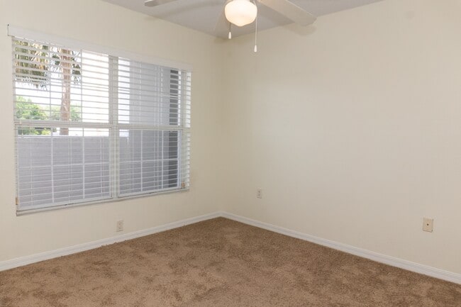 Building Photo - 4270 Calinda Ln