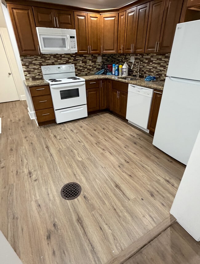 Building Photo - 1534 S 29th St