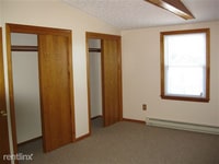 Building Photo - 246 Crown St