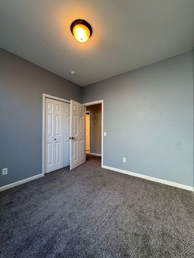 Building Photo - Rare Wheaton Ct Availability