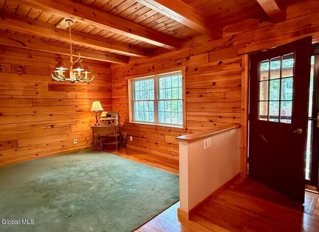 Building Photo - 7 McGowan Way