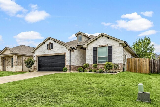 Building Photo - 11323 Cora Ln