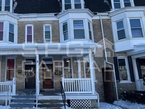 Building Photo - 260 W Jackson St