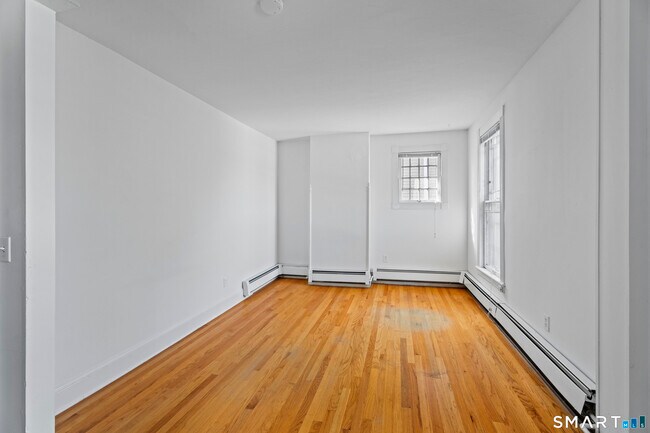 Building Photo - 251 Lawrence St