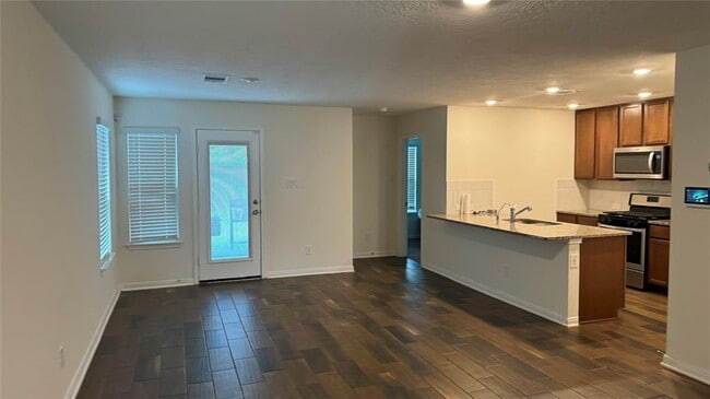 Building Photo - 23342 Stahl Creeks Ln