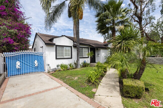 Building Photo - 14843 Morrison St