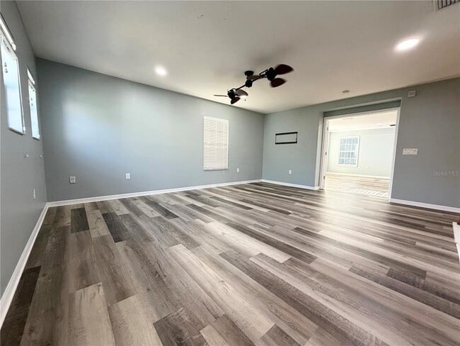 Building Photo - 10638 Dawns Light Dr
