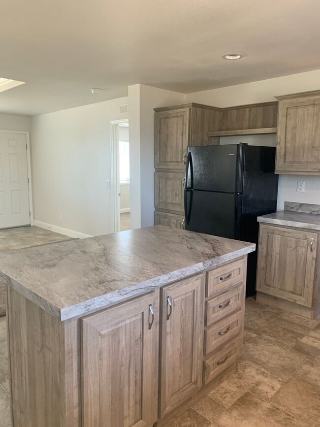 Building Photo - Paradise 3 bedrooms 2 bathrooms South Libb...