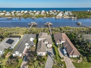 Building Photo - 54 N Riverwalk Dr