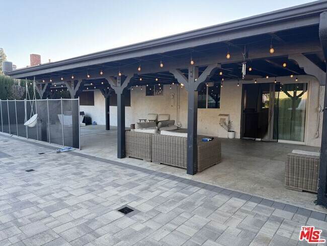 Building Photo - 7656 Capistrano Ave