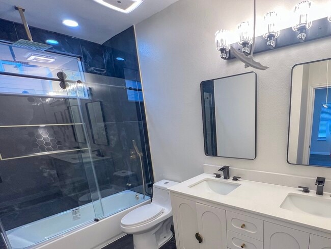 Building Photo - 4605 Orange St