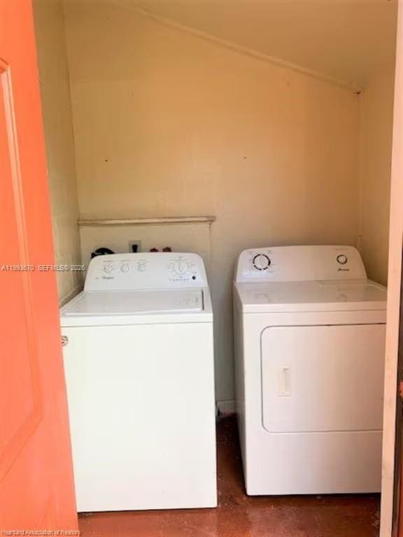 Building Photo - 425 Las Palmas Cir