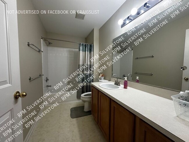 Building Photo - 2119 Cattail Cir