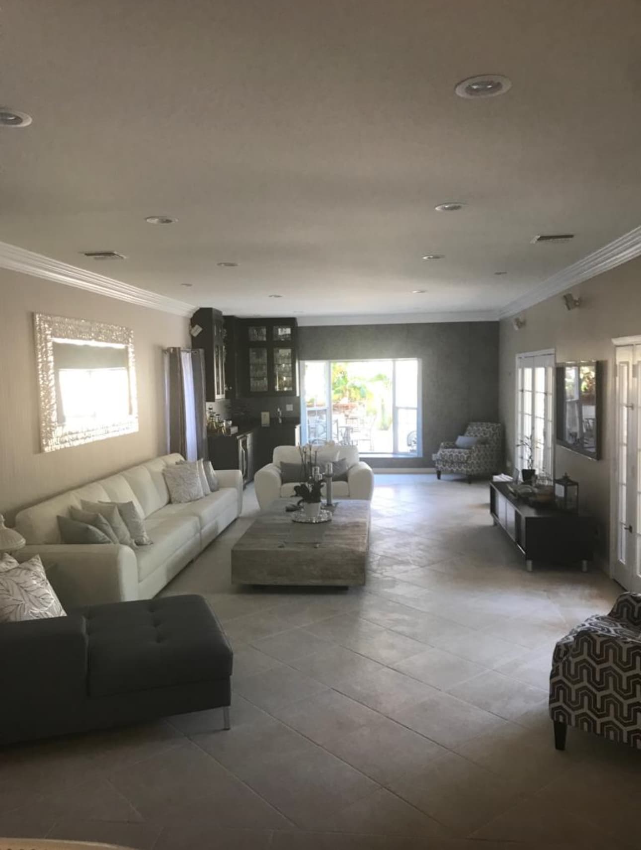 Building Photo - 12147 Miranda St